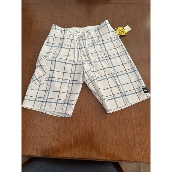 QUIKSILVER CRUSH MEN'S SIZE 30 4 Way STRETCH BLUE WHITE PLAID BOARD SHORTS NEW - Picture 1 of 4